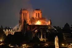 Detrás del fuego: las hipótesis del incendio que arrasó Notre Dame