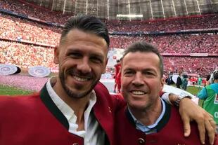 Martín Demichelis y Matthäus en el Allianz Arena, la moderna casa del Bayern Munich, en una celebración más de los bávaros