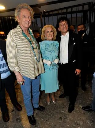 Mirtha Legrand, espléndida junto a Pepe Cibrián y Ángel Mahler