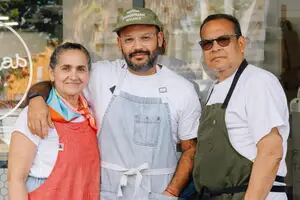 Se instaló en Miami y aprendió a cocinar en YouTube: lo nominaron a “los Oscar” gastronómicos