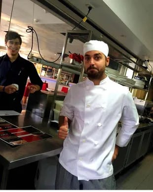 Ramiro Cristófaro cuando trabajó como cocinero en Australia