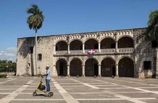 Alcázar de don Diego de Colón, construido en 1500, en el centro histórico de Santo Domingo.