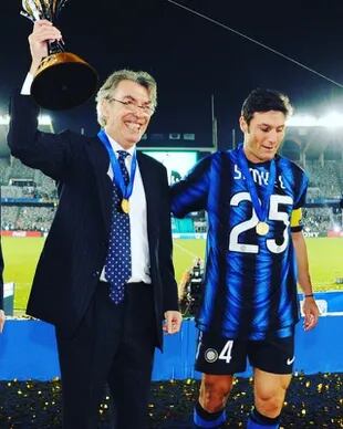 Massimo Moratti y los años dorados de Inter junto con Zanetti como capitán; ganaron 16 títulos entre 1995 y 2014, cuando "Pupi" se retiró como futbolista y asumió funciones dirigenciales en el club