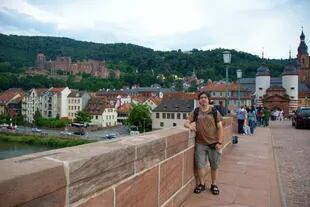 Gastón, en un paseo por Heidelberg, Alemania.