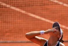El emotivo momento que vivió la nueva campeona de Roland Garros en la premiación