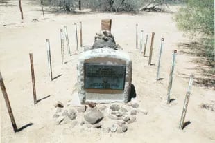 La tumba de la familia Oatman en el desierto