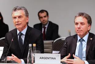 Mauricio Macri junto al ministro de Hacienda, Nicolás Dujovne.