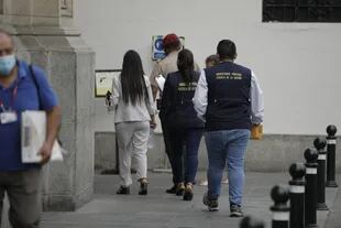 The raid on Peru's government palace was unprecedented.