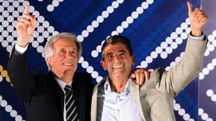  Tabaré Vázquez, junto a Raúl Sendic