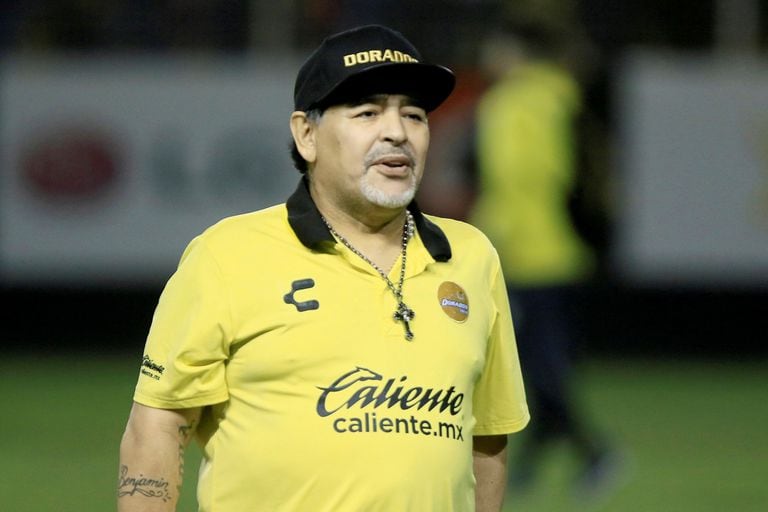 Llegó el #Pezlusa: Maradona regresó a Sinaloa para dirigir a Dorados