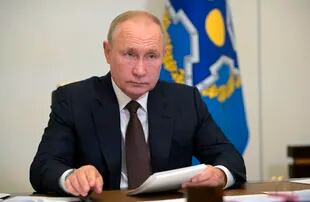 Vladimir Putin se puso al frente de la campaña de la diplomacia de la vacuna rusa