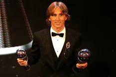 Modric gana en una gala en la que se criticó las ausencias de Messi y Cristiano