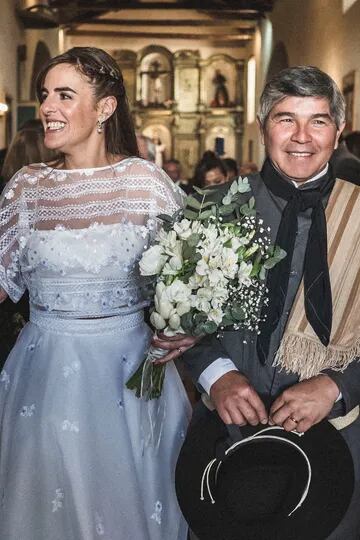 La hija del ex senador Federico Pinedo tuvo un casamiento “a pura tradición” en los valles Calchaquíes