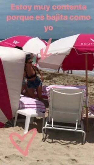 A pocos metros de Julieta Ortega, Kourtney Kardashian también disfrutaba de las playas de Miami