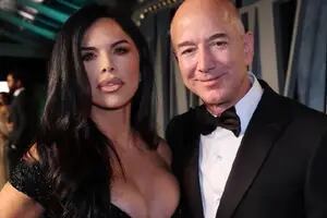 Jeff Bezos cumplió 60 años y eligió una curiosa “política de regalos” para su fiesta
