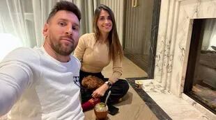 La foto que Messi compartió con Antonela al volver a París