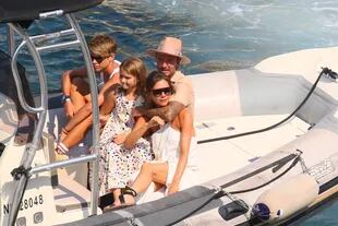Una de las pasiones de David Beckham es navegar (Crédito: The Sun)