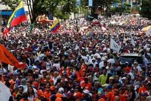 Miles de personas salieron a protestar contra Maduro