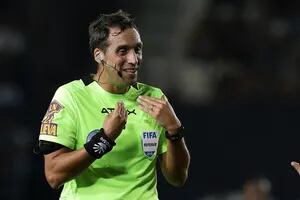 Superliga: Rapallini dirigirá el superclásico, luego de una polémica con Boca