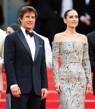 Tom Cruise y Jennifer Connelly en Cannes, antes de la proyección de gala de Top Gun: Maverick y el homenaje al actor 