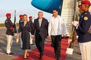 El Presidente arribó a República Dominicana para participar de la Cumbre Iberoamericana