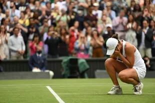 Emoción de campeona en la central de Wimbledon: Ashleigh Barty