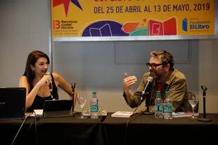 Liniers entrevistado por Mariana Arias en la Feria del Libro