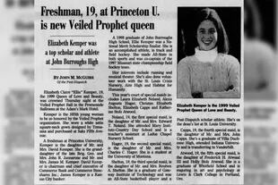 En 1999, Kemper fue coronada, a los 19 años, por este miembro disfrazado de “profeta con velo” como la “reina del amor y la belleza” y los periódicos locales cubrieron la ceremonia