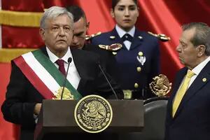 México gira a la izquierda: asumió López Obrador