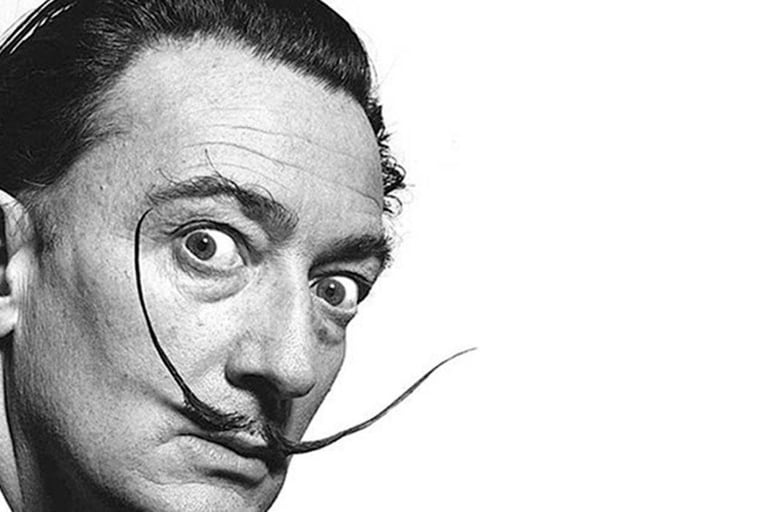 Dalí tenía 54 años cuando pintó la "Madona cósmica"; los especialistas aseguran que la "obra maestra" tiene cuatro veces el tamaño las producciones la época