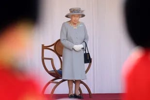 Duelo y escándalos familiares: el año para el olvido de la reina Isabel