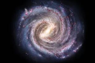 Por qué la Vía Láctea gira más lento y cómo se relaciona con la materia oscura