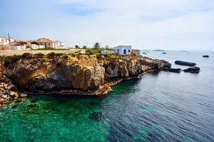 Cómo el cambio climático está cambiando el turismo en las playas del Mediterráneo