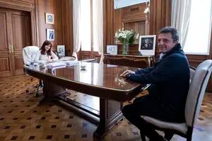 Cristina Kirchner ordena tratar en el Senado los proyectos pedidos por Massa que estaban cajoneados