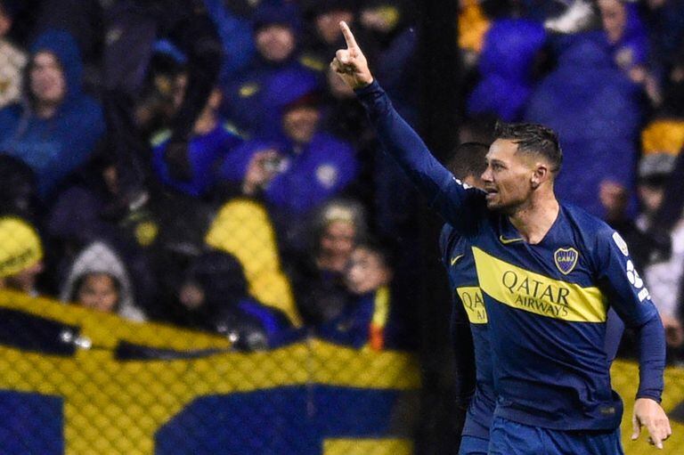 Boca-Libertad, Copa Libertadores: el local ganó 2-0 con goles de Ábila y Zárate
