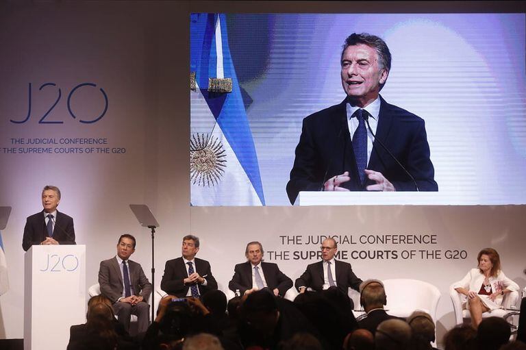 Macri: "Estamos comprometidos en la lucha contra la corrupción y la impunidad"