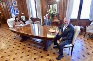 La vicepresidenta, Cristina Kirchner, reunida con el embajador Marc Stanley