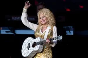 Dolly Parton publicó su versión de “Let It Be” con Paul McCartney y Ringo Starr