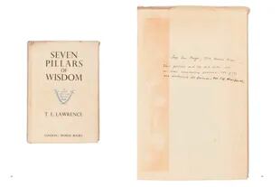 El libro del británico T. E. Lawrence que inspiró una de las películas más elogiadas por Borges y Kodama: "Lawrence de Arabia"