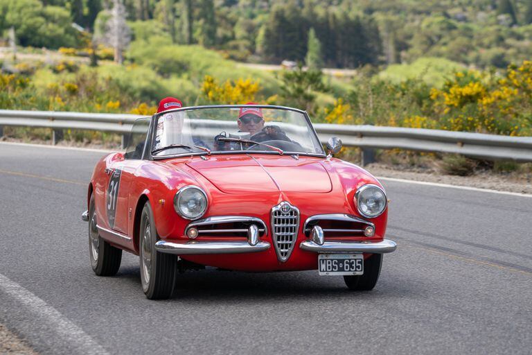Alfa Romeo Giulietta Spider 1962, en el trayecto hacia Villa La Angostura