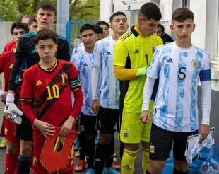 Rayane Bounida disputó un partido contra la Argentina (Foto: Instagram @rayane.bounida10)