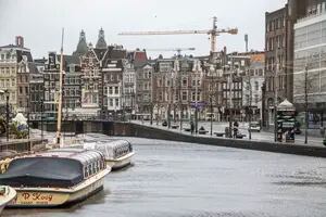 Ámsterdam obligará a los dueños a vivir cuatro años en los inmuebles que compren para frenar la especulación
