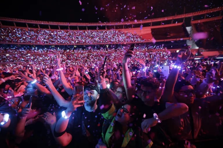 El publico en River Plate, parte del show