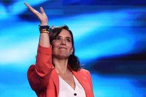 Quién es Isabel Díaz Ayuso, la estrella del ala dura de la derecha en España que critica al peronismo