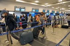 Aerolíneas Argentinas suspendió varios vuelos por un paro nacional de estatales