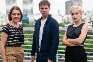 Los protagonistas del spin off de Merlí: Carlos Cuevas, Azul Fernádez y María Pujalte