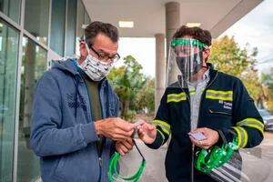 Innovación y solidaridad: adaptarse para producir máscaras que cuidan vidas