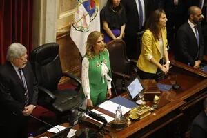 Con Cristina Kirchner ausente, debutó el nuevo bloque peronista en el Senado