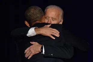 El expresidente de Estados Unidos, Barack Obama, y el candidato demócrata y exvicepresidente Joe Biden