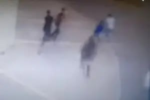 Brutal golpiza de una patota a un joven de 18 años a la salida de un boliche